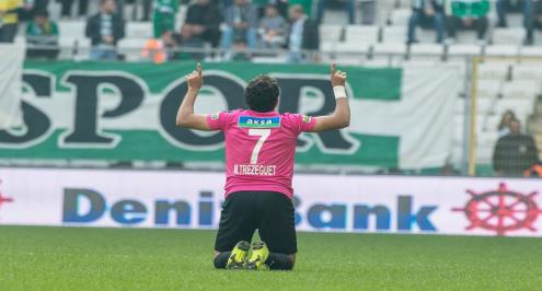 بالفيديو.. هدف استثنائي.. تريزيجيه يسجل ويصنع أمام بورصا سبور